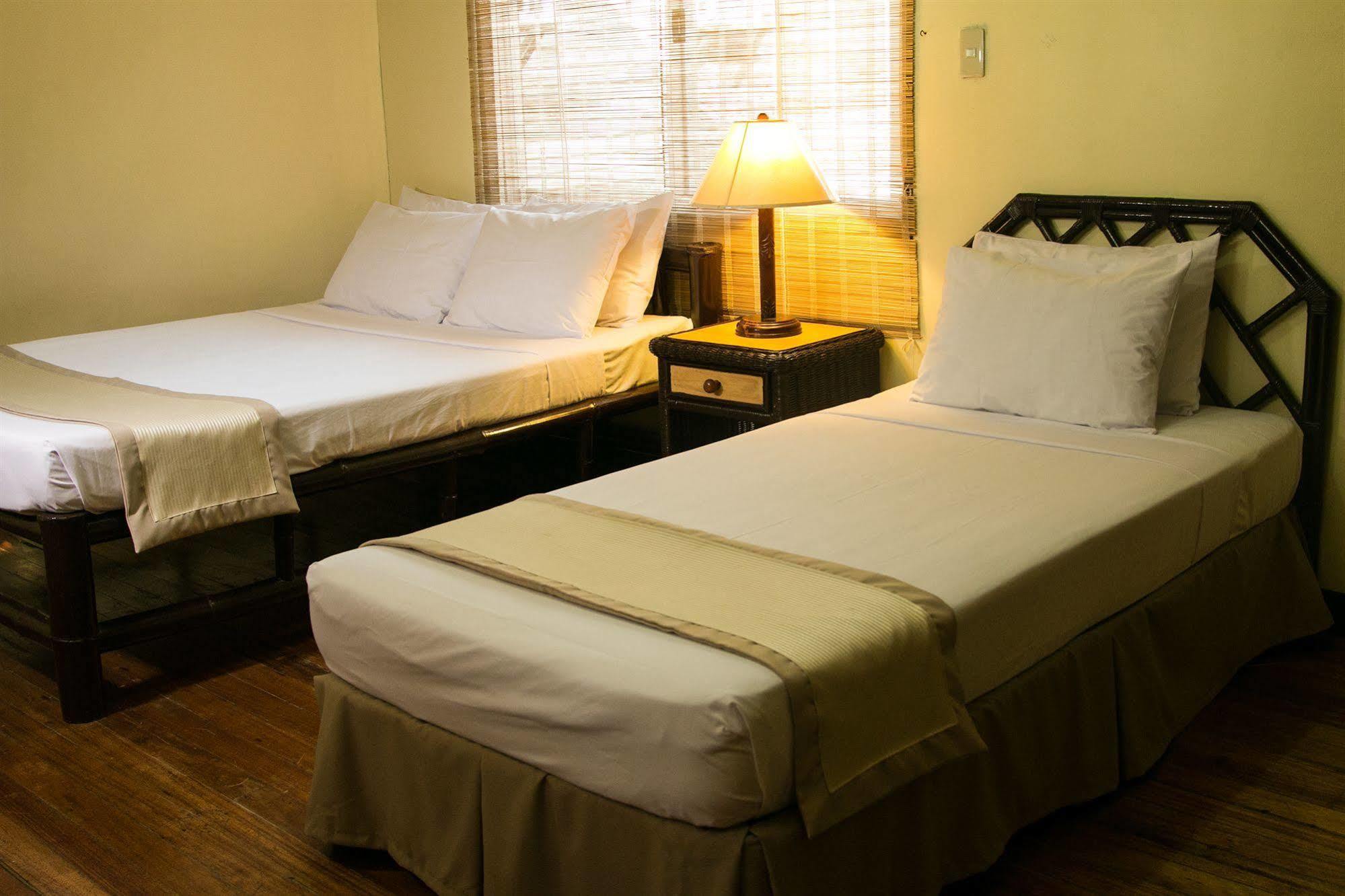 Matabungkay Beach Hotel Lian Dış mekan fotoğraf